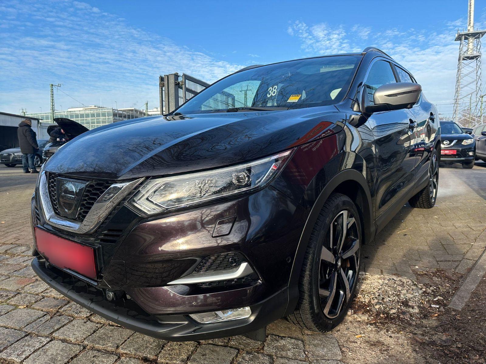 NISSAN Qashqai Tekna+ LEDER*PANO*NAVI*BOSE*KAMERA